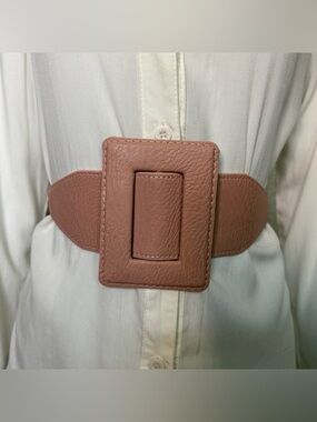 Light pink distressed PU leather elastic waistband skinny belt